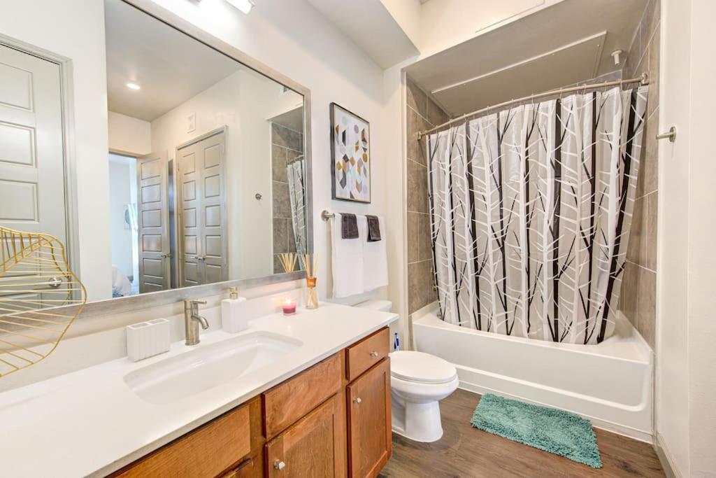 Ferienwohnung Trendy Downtown 1Bd/Freeparking/Wi-Fi/Pool Houston Exterior foto