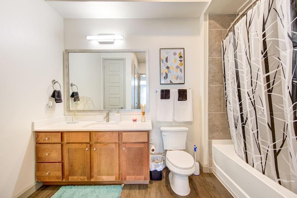 Ferienwohnung Trendy Downtown 1Bd/Freeparking/Wi-Fi/Pool Houston Exterior foto